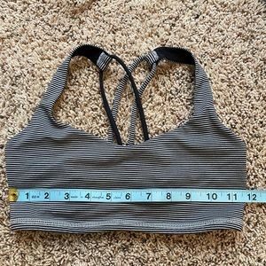 Lululemon size small sports bra
